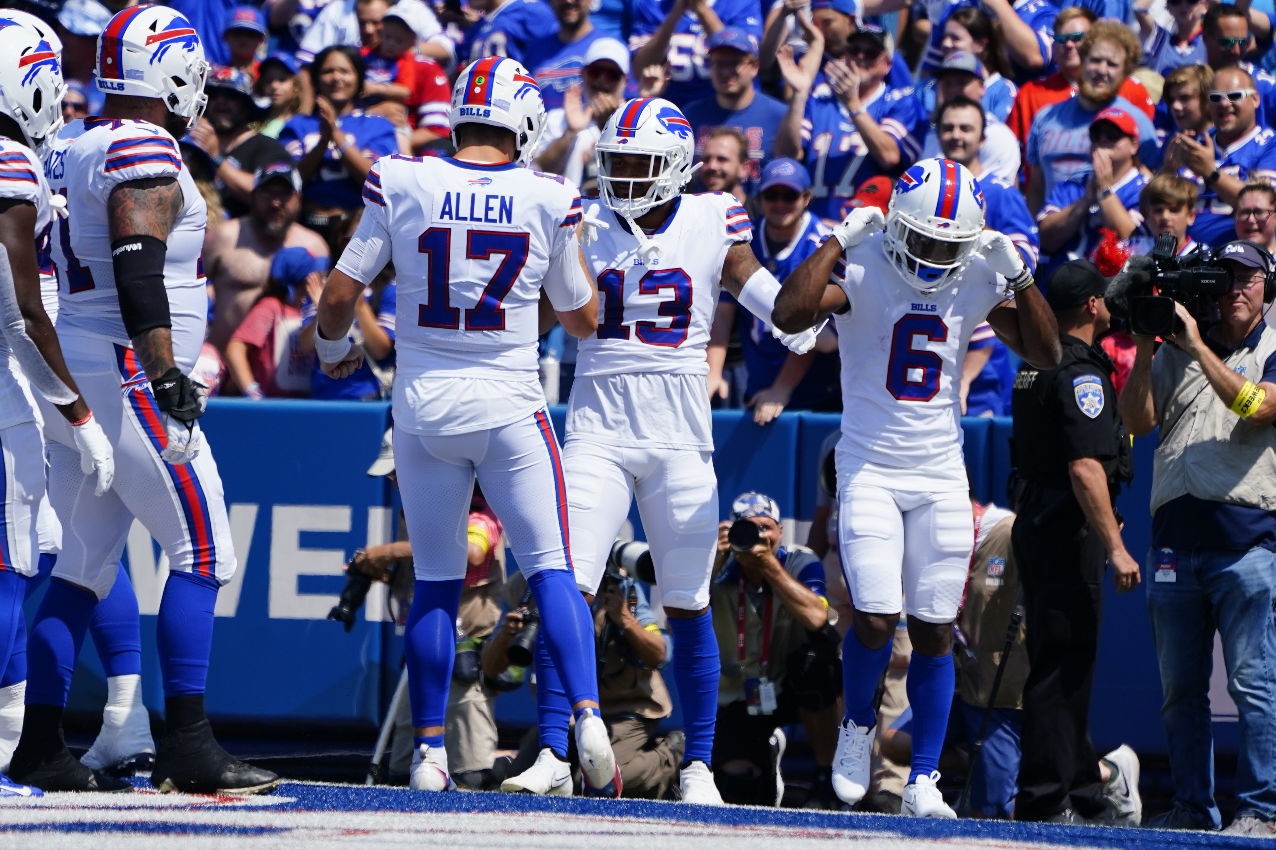 Josh Allen excited to make Buffalo his home for 'next 15-plus years'