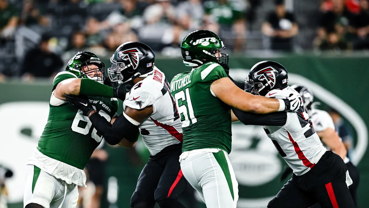 Atlanta Falcons defensive tackle Timmy Horne (93) pictured before an NFL  football game against the Washington Commanders, Sunday, November 27, 2022  in Landover. (AP Photo/Daniel Kucin Jr Stock Photo - Alamy