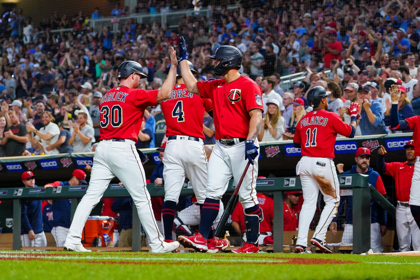 Twins' 6-run inning ends 6-game losing streak - Sports Illustrated ...