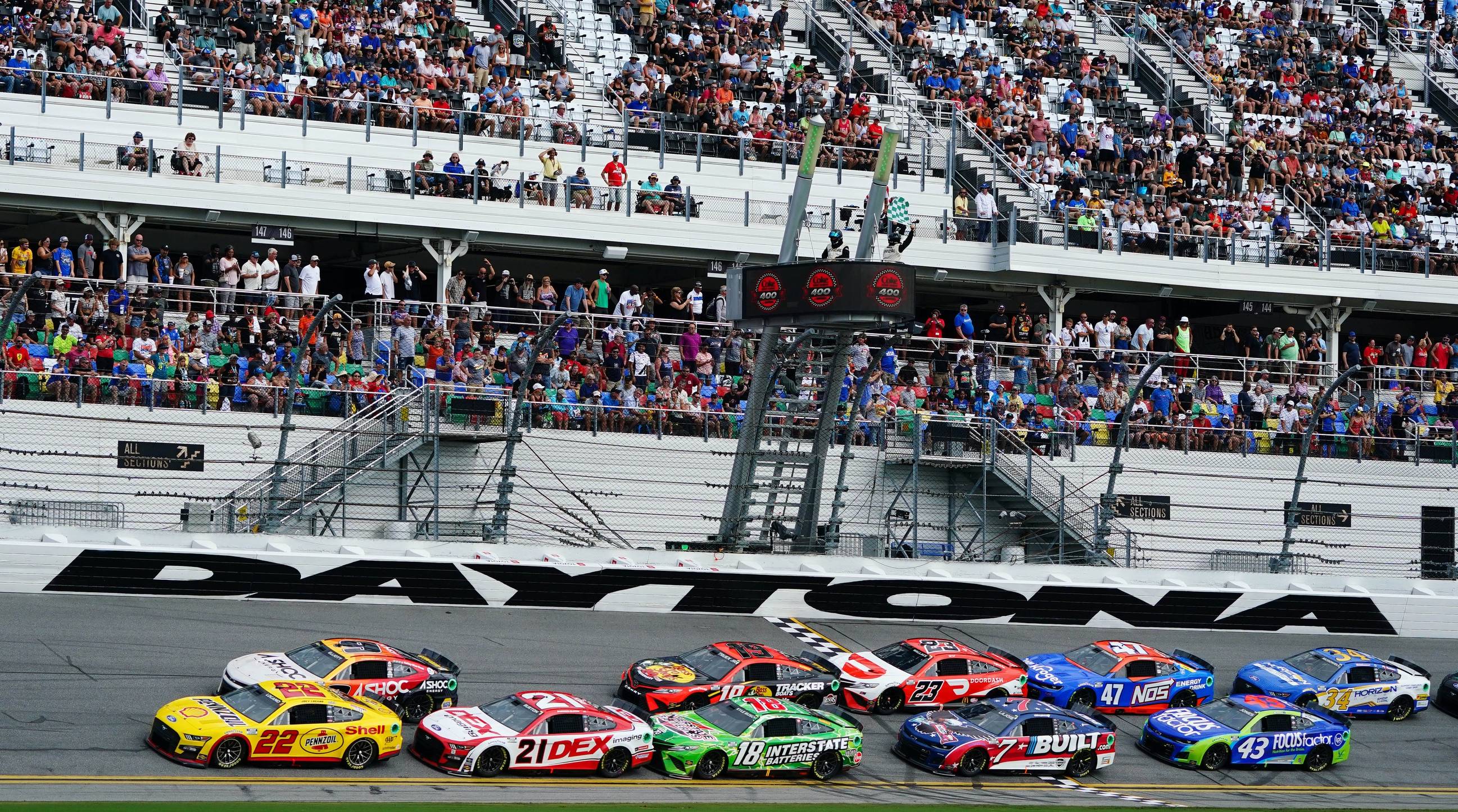 Majority of NASCAR Field Wrecks at Daytona, Race Red Flagged Due to ...