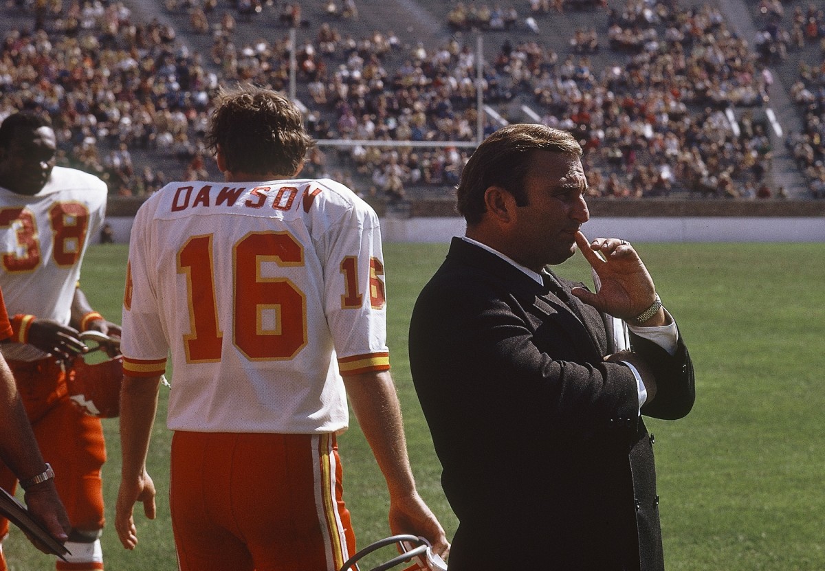 Len Dawson, Chiefs legend, former Super Bowl MVP and Hall of Fame