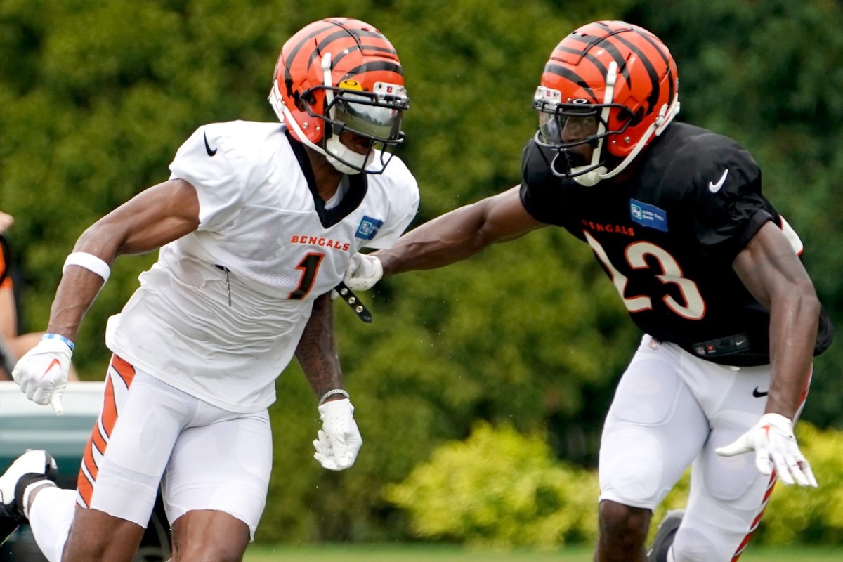 Watch: Bengals rookie Dax Hill covering Ja'Marr Chase in practice