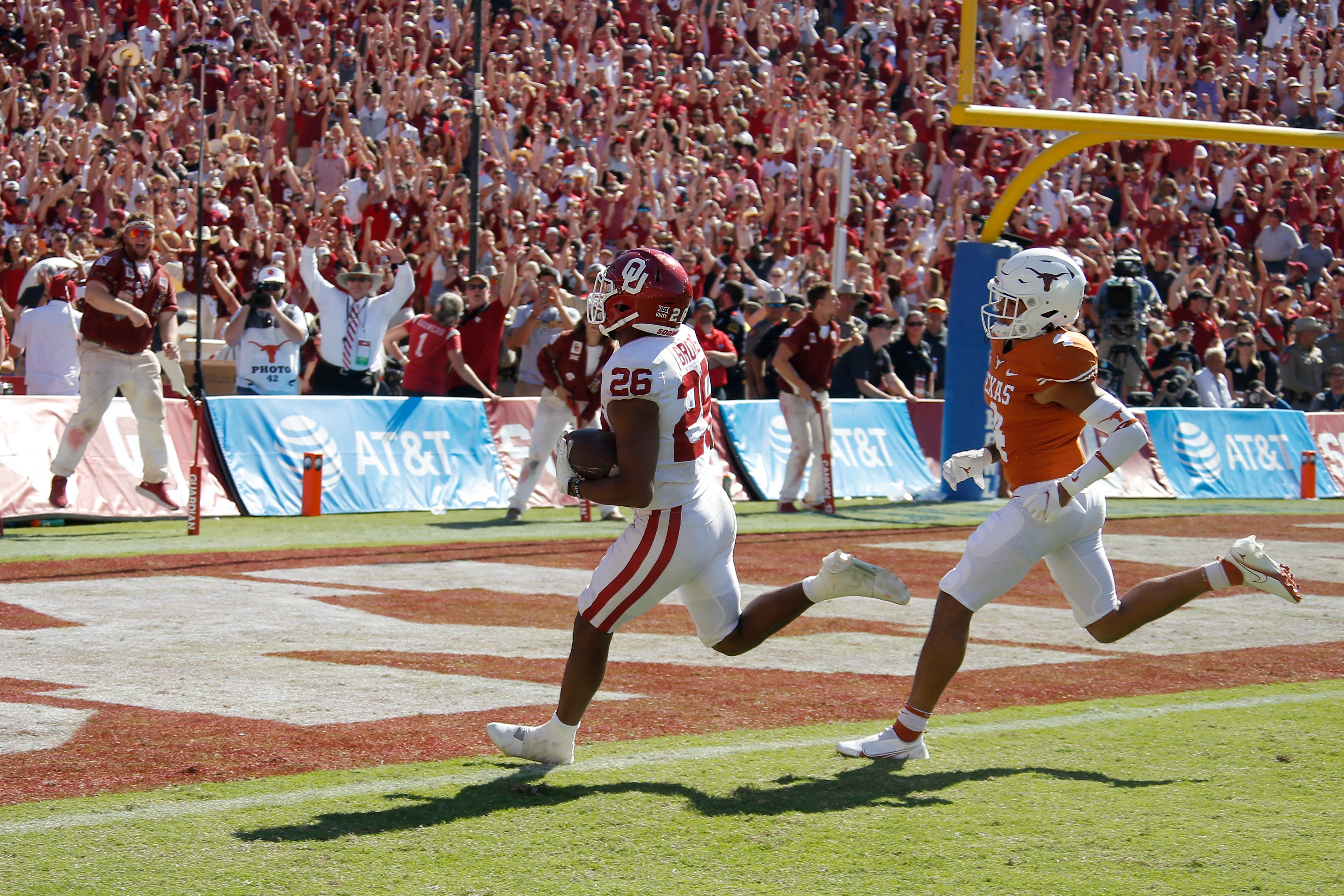 Texas and Oklahoma officially joining SEC in 2025 instead of 2024