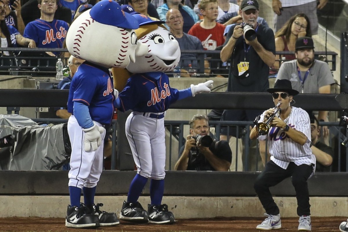 WATCH: Timmy Trumpet Plays 'Narco' Live at Mets' Game as Edwin