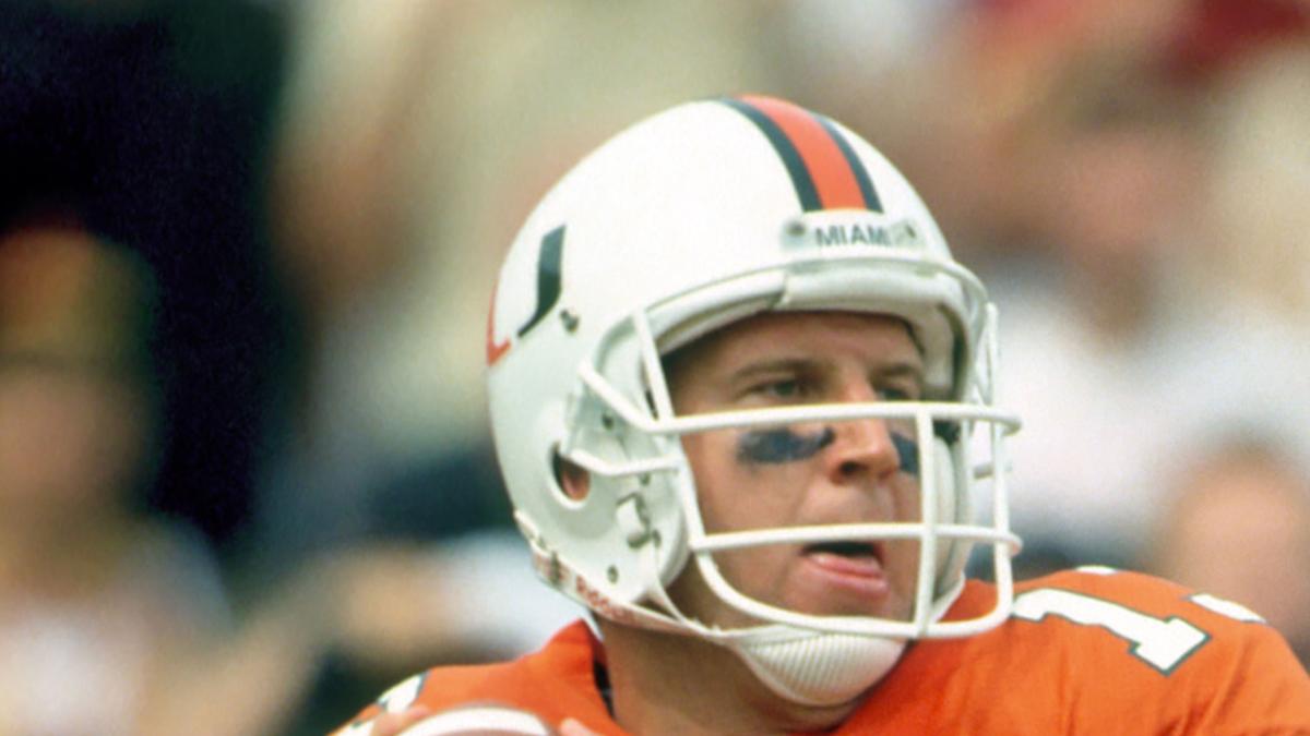 Miami Hurricanes Will Retire Heisman Trophy Winner Gino Torretta's No. 13 -  All Hurricanes on Sports Illustrated: News, Analysis, and More