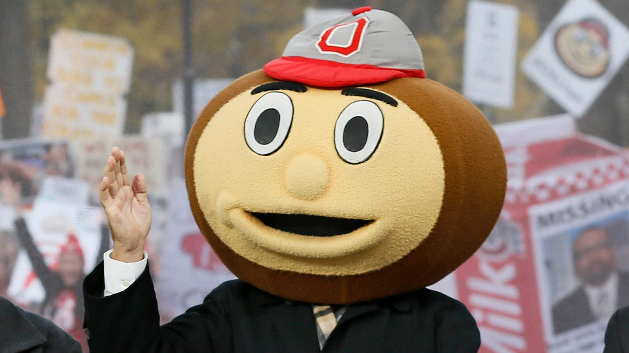 Lee Corso's SHOCKING headgear pick for Ohio State vs. Notre Dame