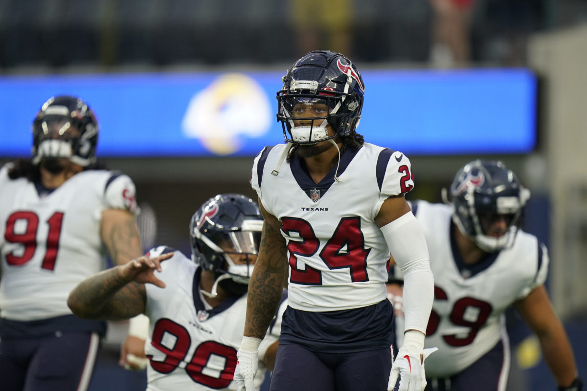 Houston Texans cornerback Derek Stingley Jr. (24) warms up before