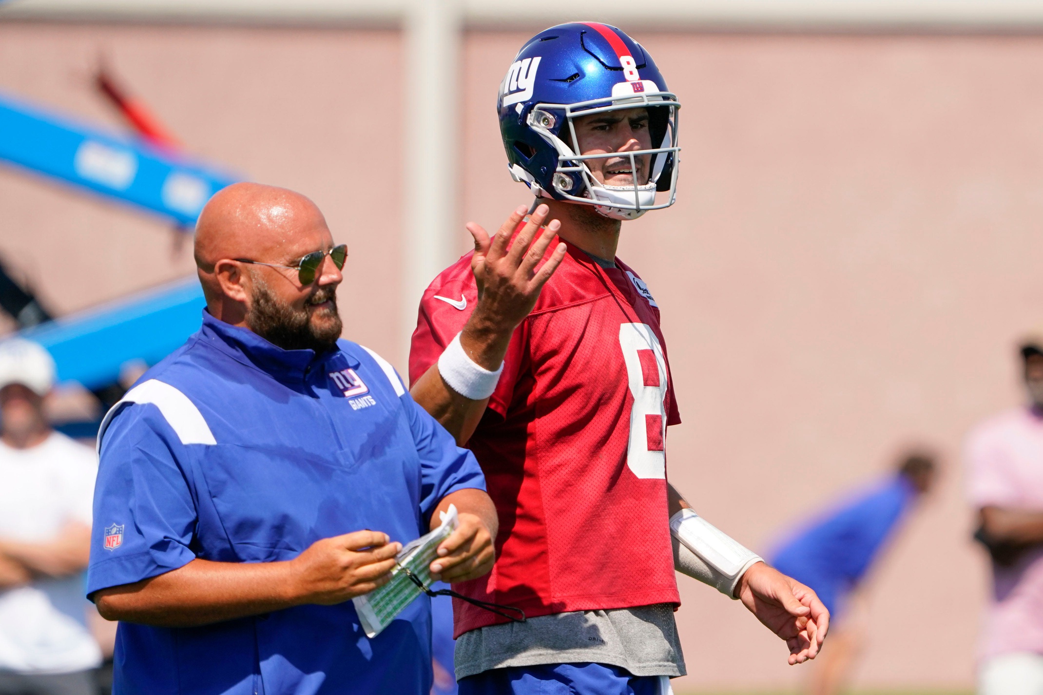 New York Giants QB Daniel Jones Earns NFC Offensive POTW Honors - Sports  Illustrated New York Giants News, Analysis and More