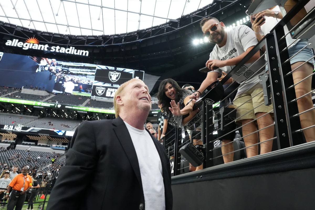 Raiders Owner Mark Davis Finally Watches Home Game In Person In Las Vegas  Saturday - LVSportsBiz