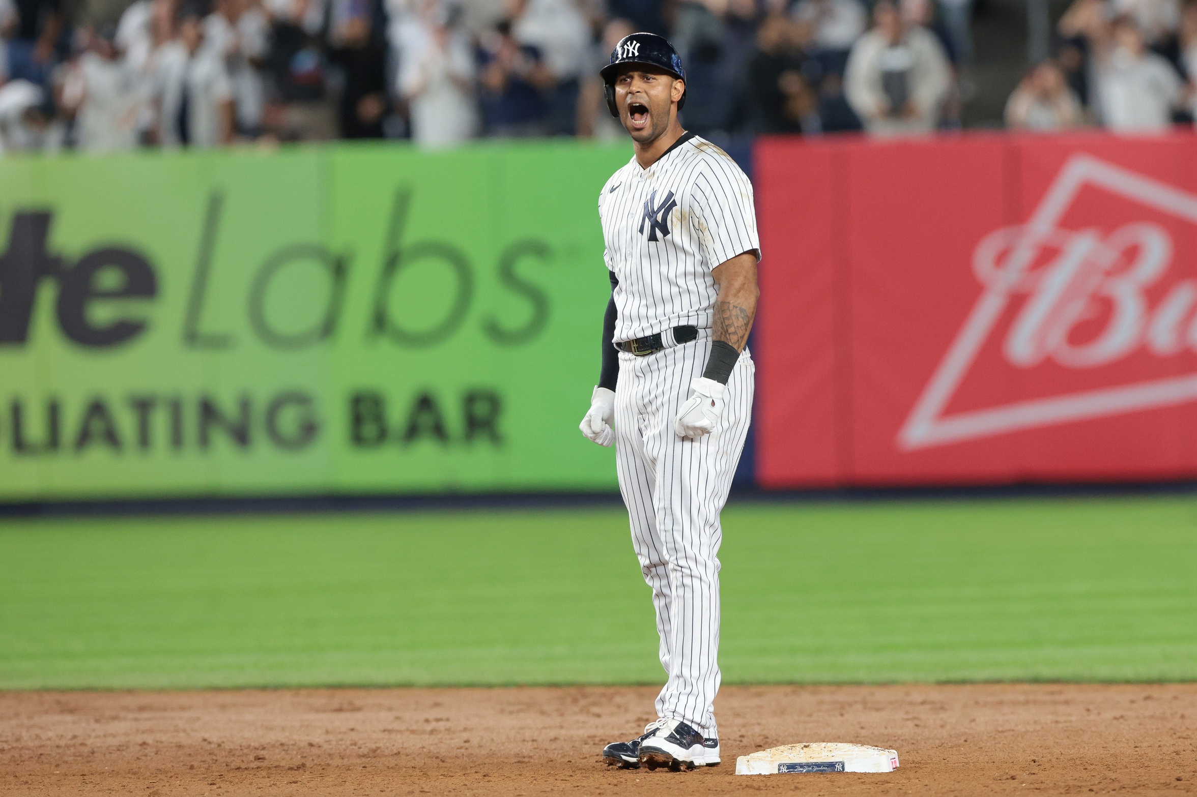 ICYMI: New York Yankees outfielder makes an outlandish leaping