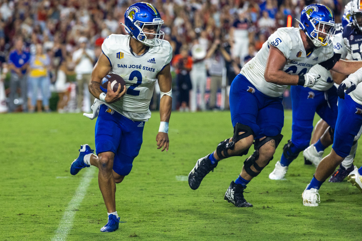 San Jose State Spartans quarterback Chevan Cordeiro (2)carries for short yardage during the San Jose State vs Auburn game on Saturday, Sept. 10, 2022.