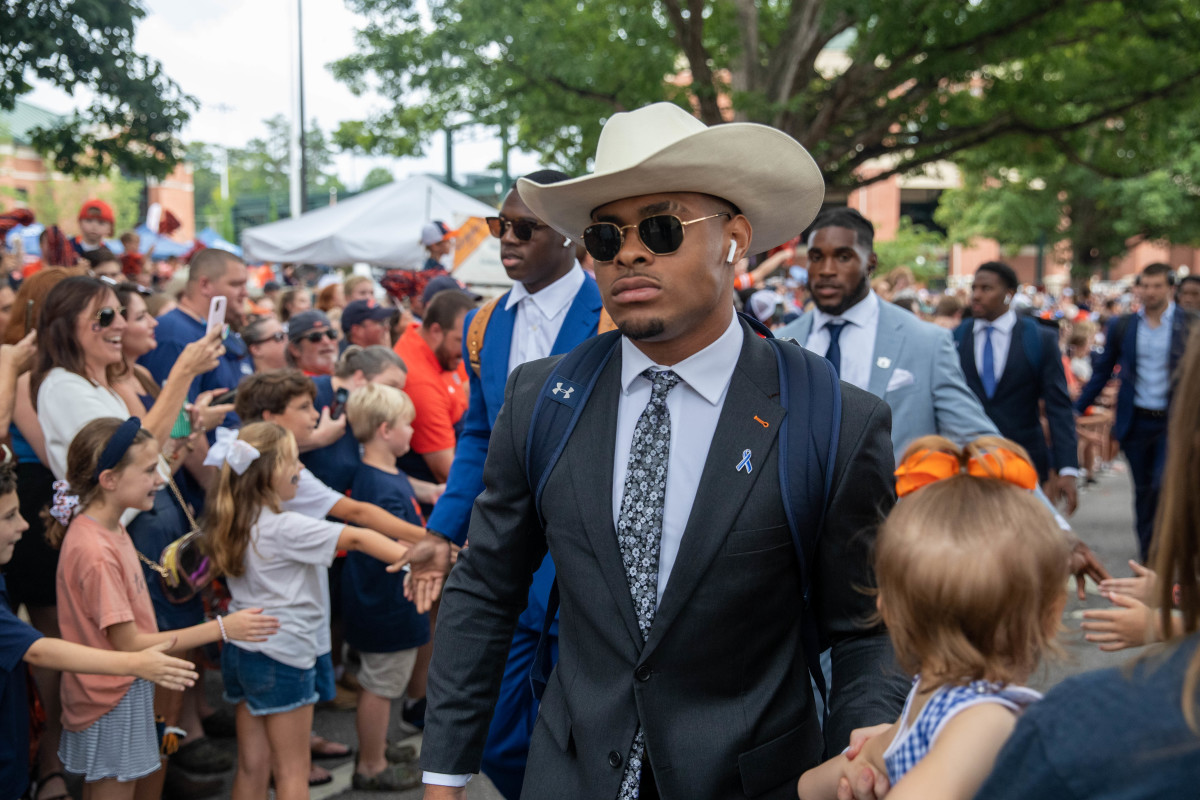 The Auburn Tigers interact with fans in the traditional Tiger Walk prior to the San Jose State vs Auburn game on Saturday, Sept. 10, 2022.