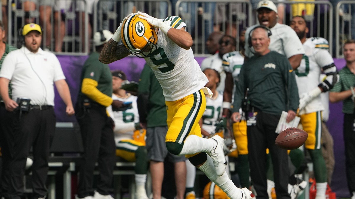 Pair of big moments swing game Green Bay's way