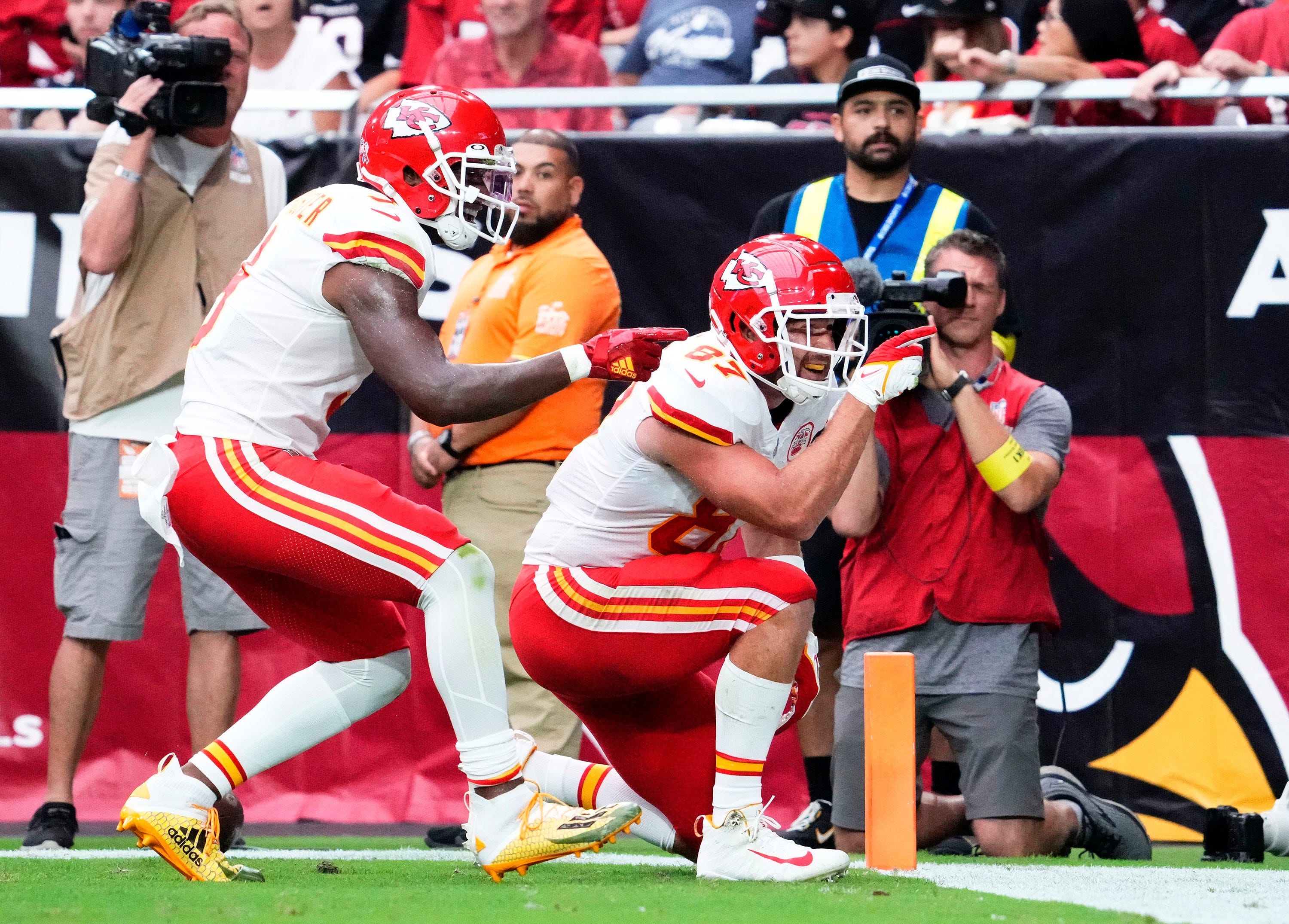 Travis Kelce, Darrick Forrest Lead NFL Teams to Victory in Week