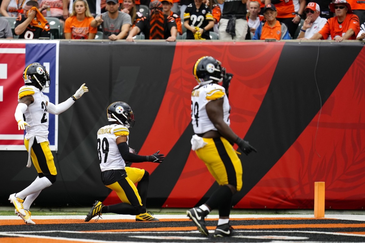 Steelers sink Bengals on last-second field goal