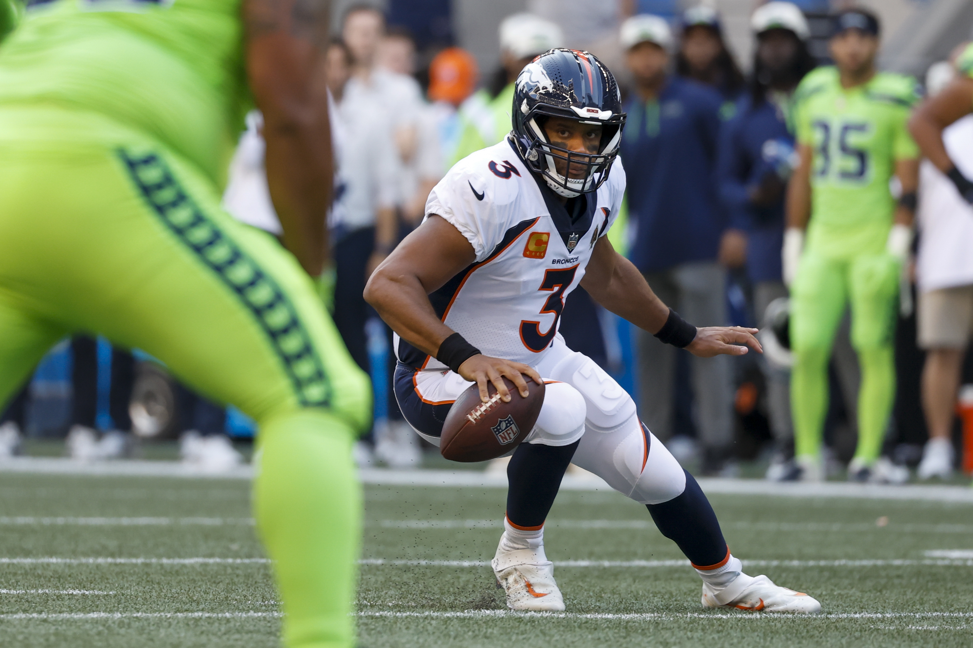 NFL - Russ returns to Seattle on the opposing sideline