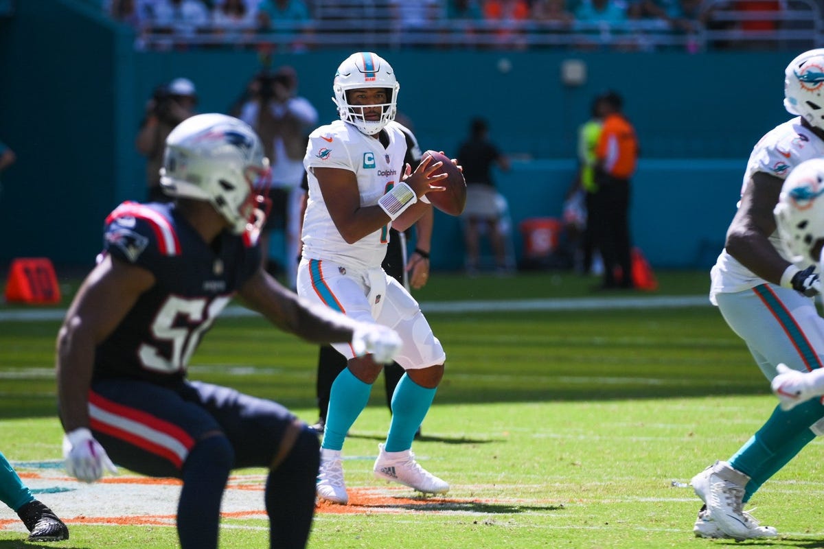 Watch Miami Dolphins at Baltimore Ravens: Stream NFL live, TV channel - How  to Watch and Stream Major League & College Sports - Sports Illustrated.