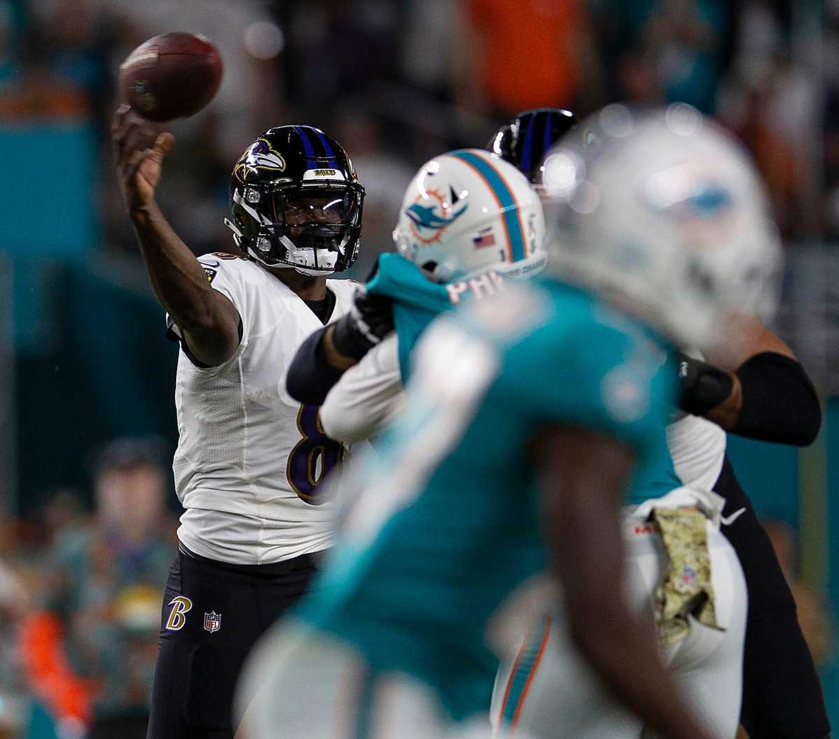 Ravens overcome slow start to beat Dolphins - ABC7 New York