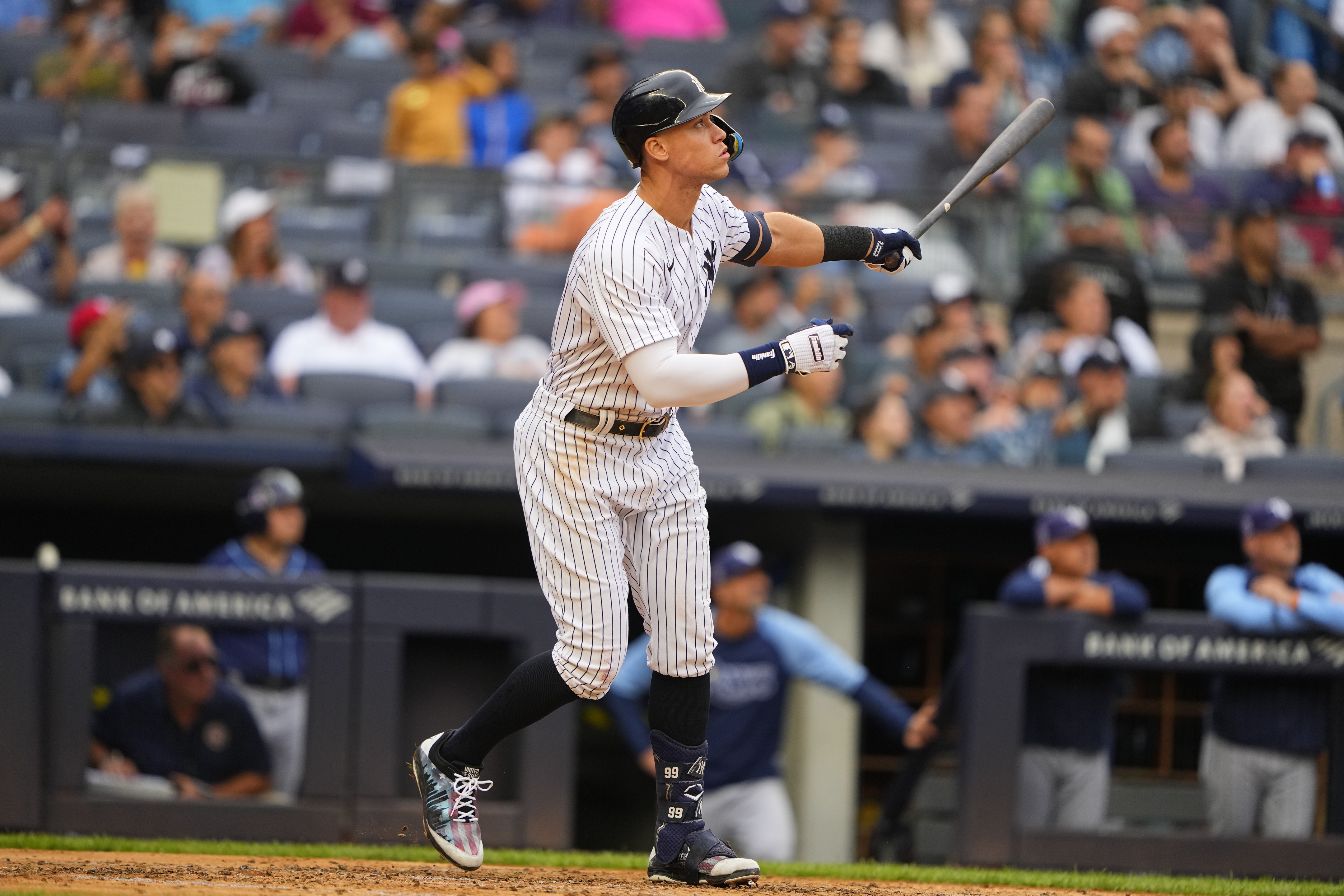 Yankees' Aaron Judge not swinging bat yet as he recovers from wrist.. -  ABC7 New York
