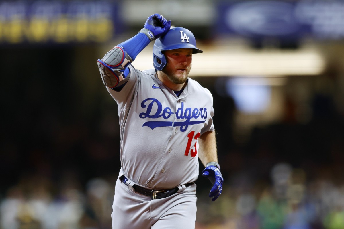 Max Muncy in lineup for first time since his elbow injury - True Blue LA