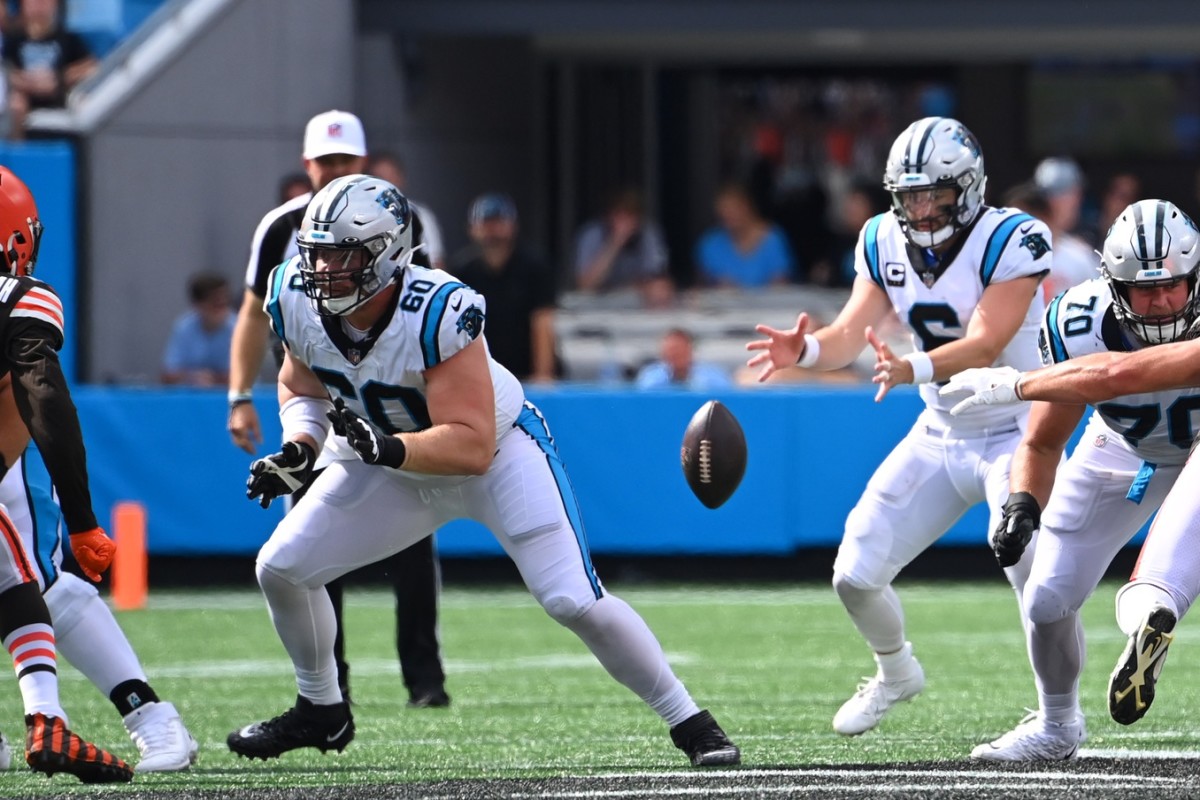 Pat Elflein to Remain in Starting Lineup for the Carolina Panthers