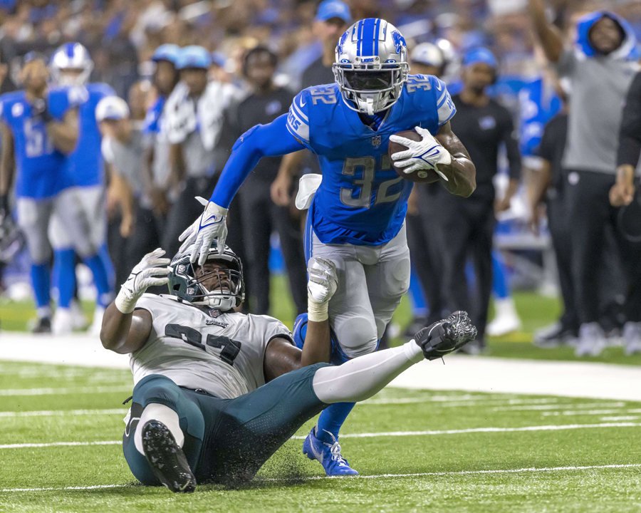 Amon-Ra St. Brown injury update: Lions WR dealing with minor ankle injury  in training camp - DraftKings Network