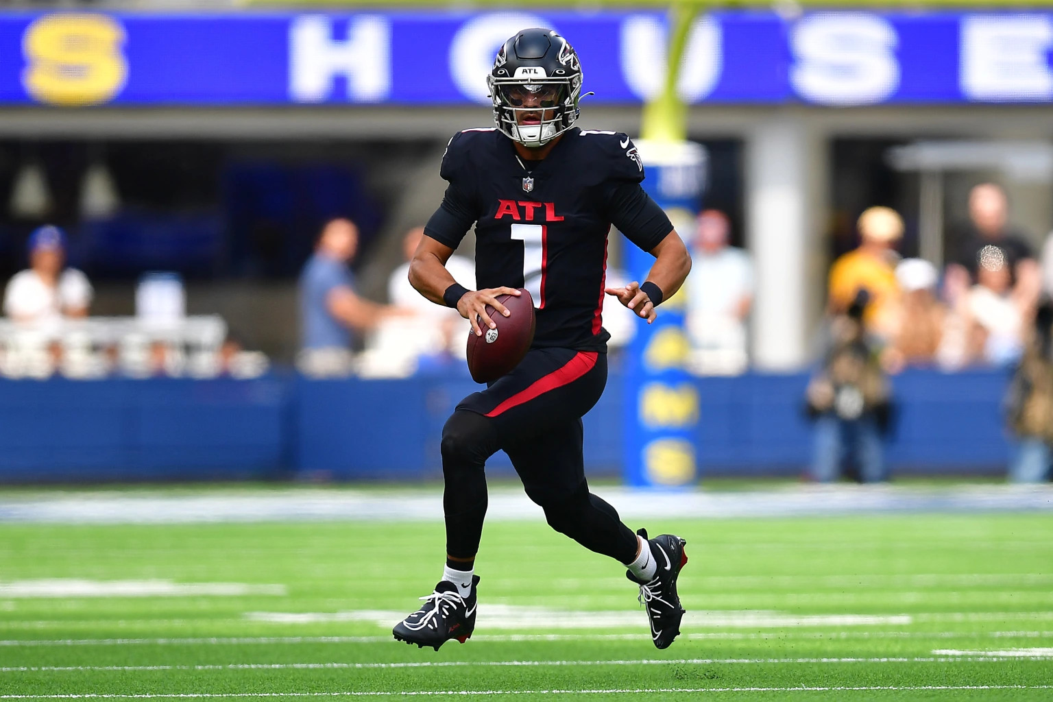 Marcus Mariota's miscues prove costly for Falcons in season-opening loss