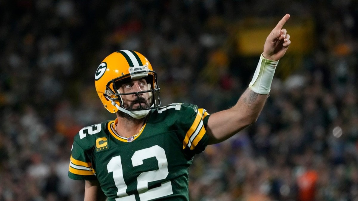 Aaron Rodgers Climbs Two AllTime Touchdown Lists in Latest Victory