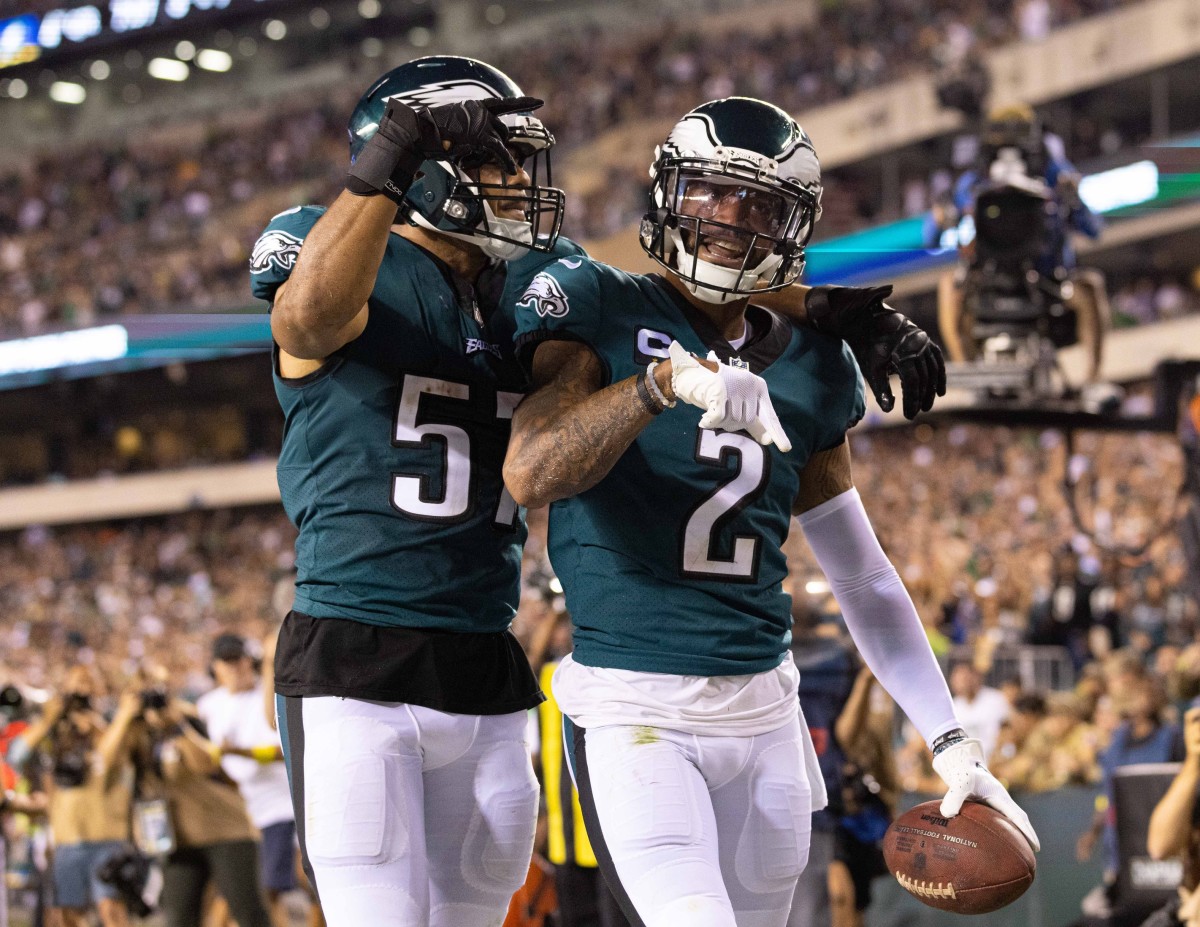 Eagles' veteran cornerback knows fans will show up loudly at the Linc