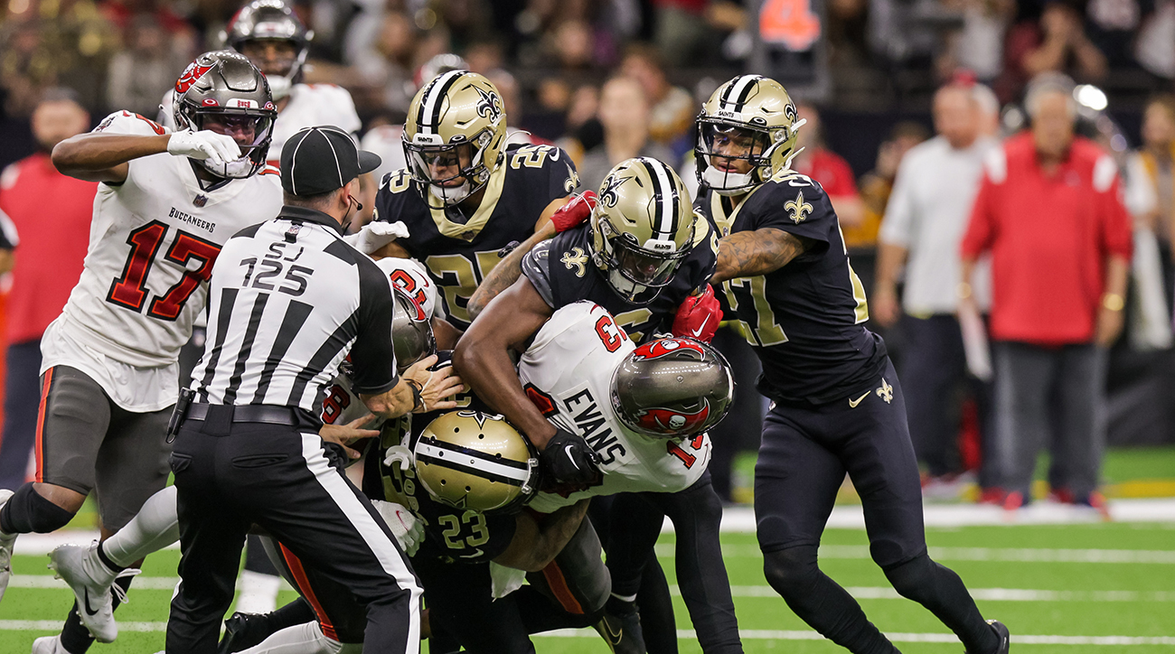 Buccaneers' Mike Evans handed 1-game suspension after brawl vs. Saints' Marshon  Lattimore