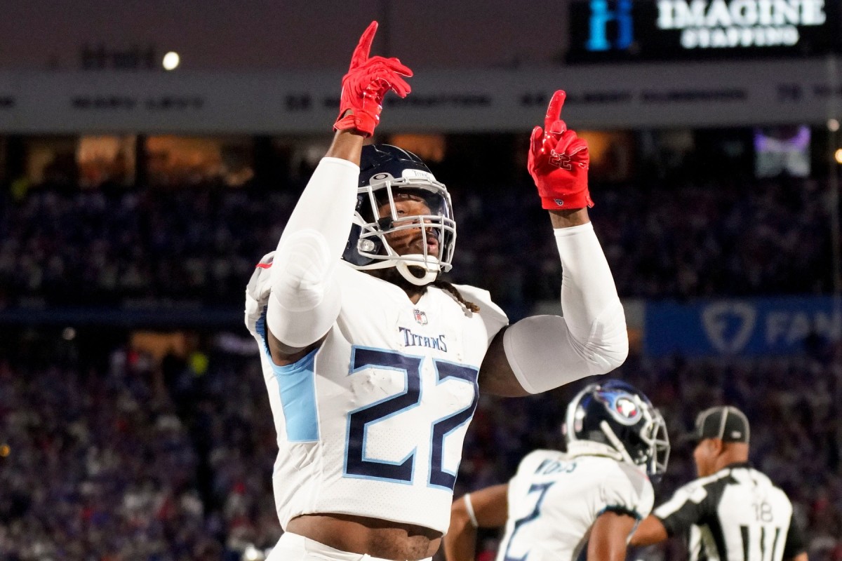 Tennessee Titans: Derrick Henry Runs 'With Purpose' in Victory Over Las  Vegas Raiders - Sports Illustrated Tennessee Titans News, Analysis and More