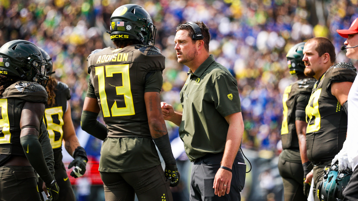 Oregon Football: Head Coach Dan Lanning Gives Final Updates Before ...