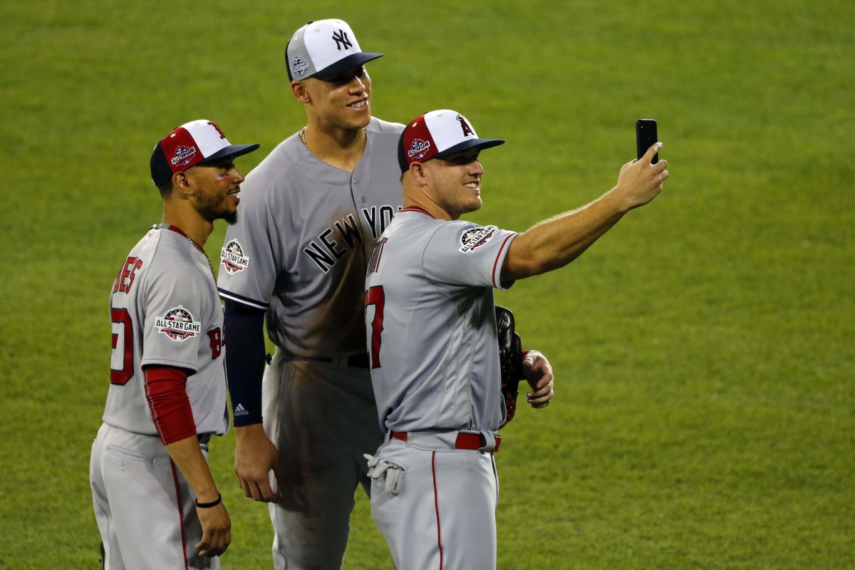 Dodgers News: Mookie Betts Swaps Jerseys With Angels Superstar Mike Trout -  Inside the Dodgers