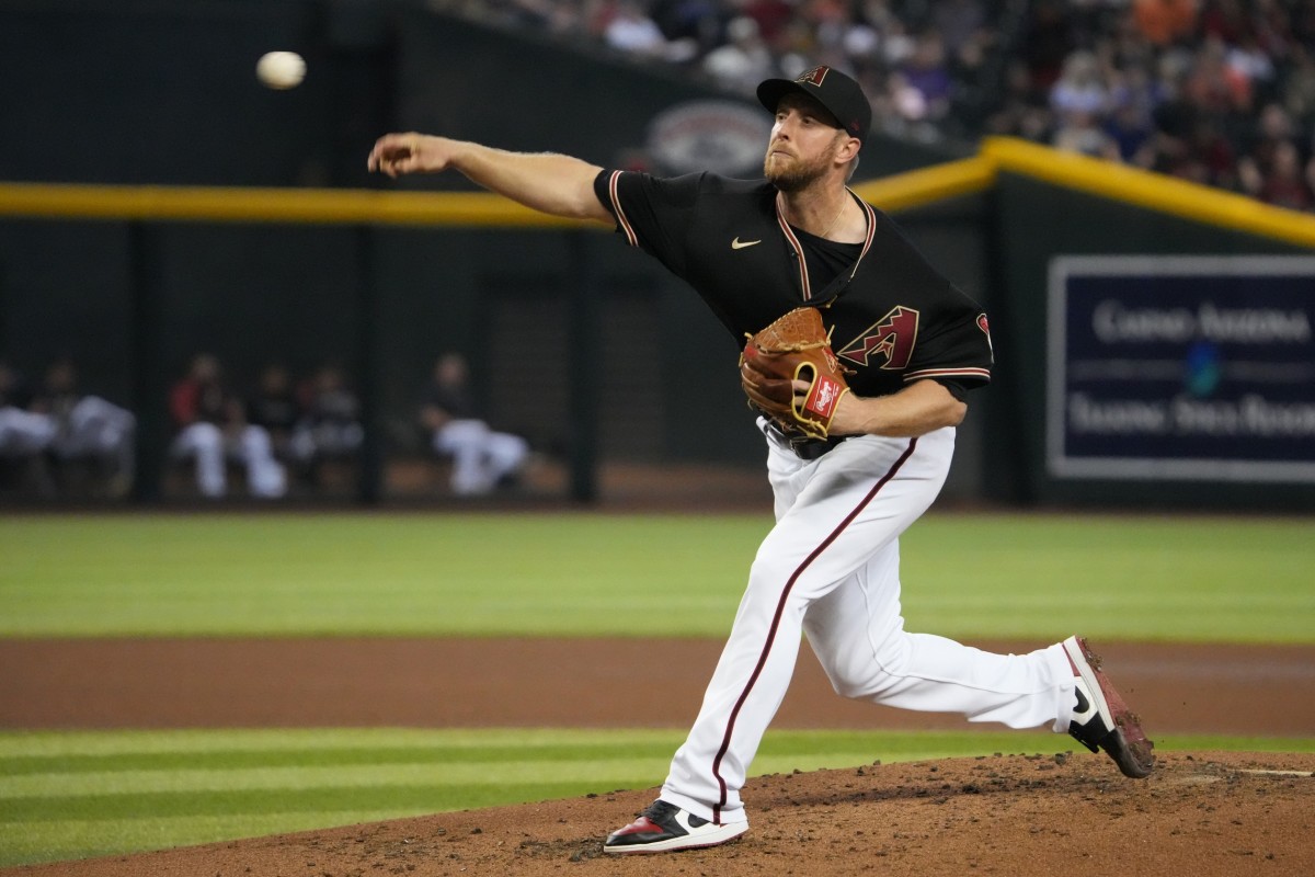 Merrill Kelly strikes out 10 in Diamondbacks' 4-2 win over Red Sox - NBC  Sports