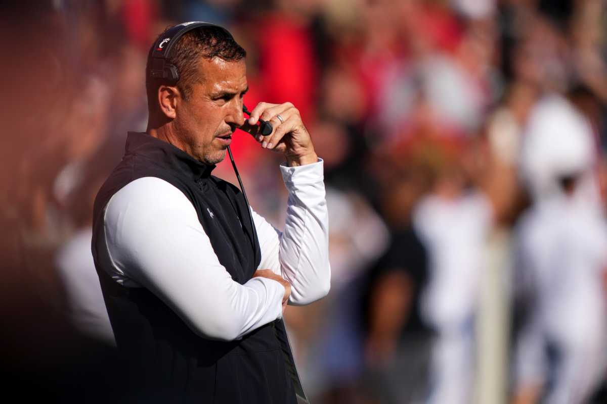 Cincinnati Bearcats head coach Luke Fickell paces the sideline in the second quarter of a college football game against the Indiana Hoosiers, Saturday, Sept. 24, 2022, at Nippert Stadium in Cincinnati. Ncaaf Indiana Hoosiers At Cincinnati Bearcats Sept 24 0244