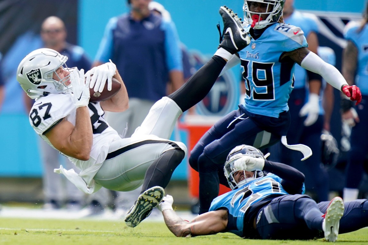 Las Vegas Raiders Fall To 0-3 In 24-22 Loss To Tennessee Titans ...