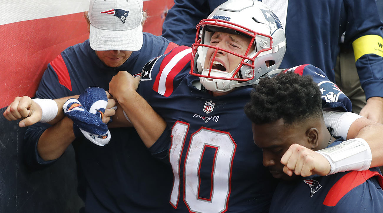 Patriots QB Mac Jones suffers injury in loss to Ravens