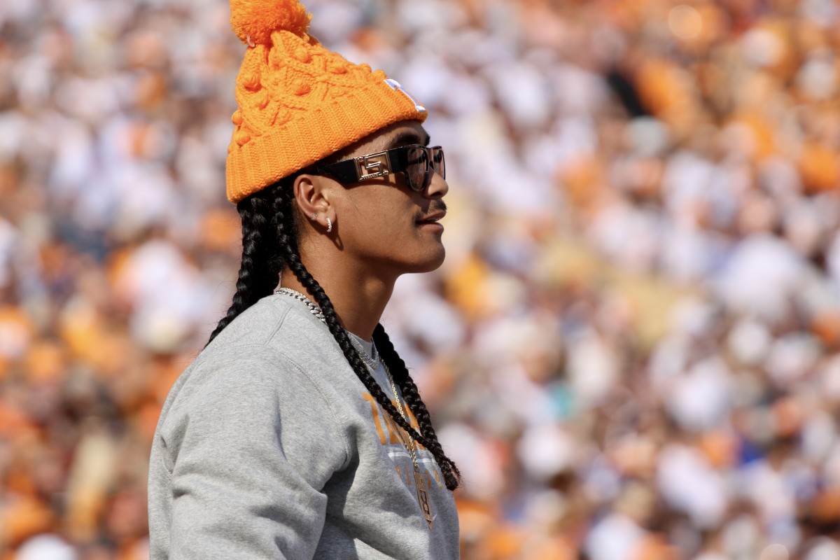 Tennessee Vols QB Commit Iamaleava Enjoys 'Exciting' Game Day Visit