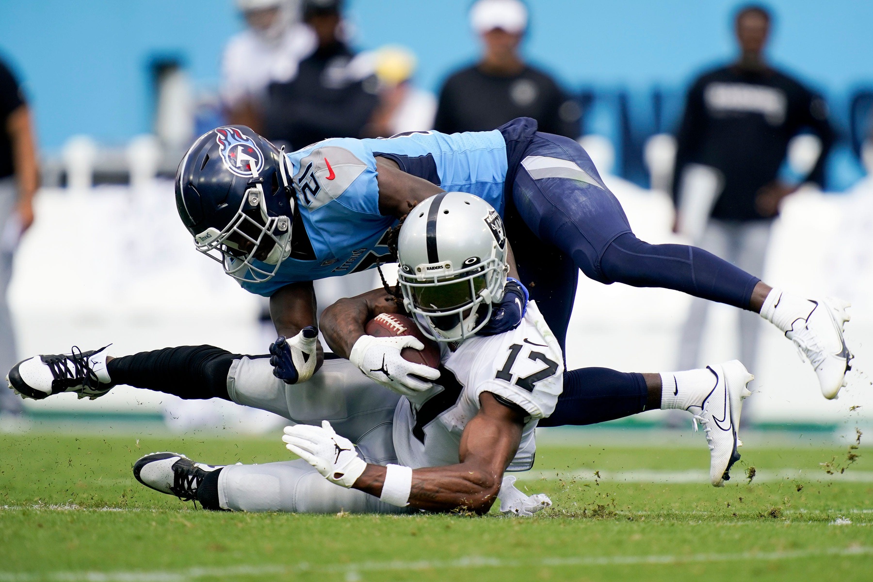 What Davante Adams said after Las Vegas Raiders loss to the Tennessee Titans  - Sports Illustrated Las Vegas Raiders News, Analysis and More