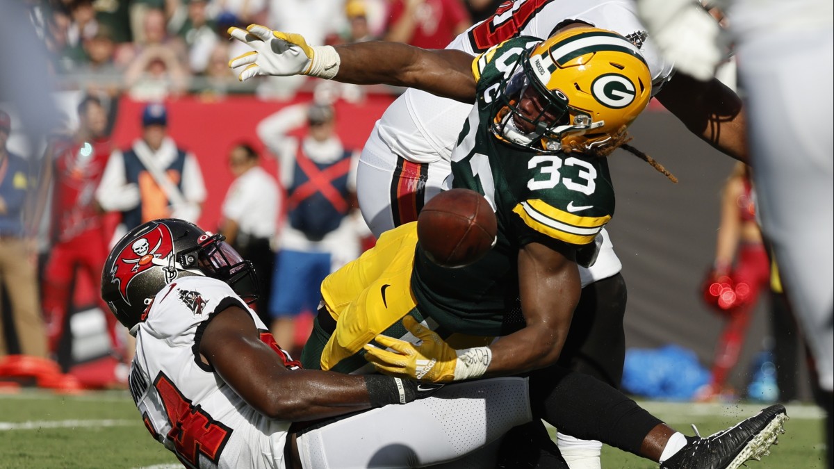 Packers’ Offense Struggles Through Victory Over Buccaneers - Sports ...