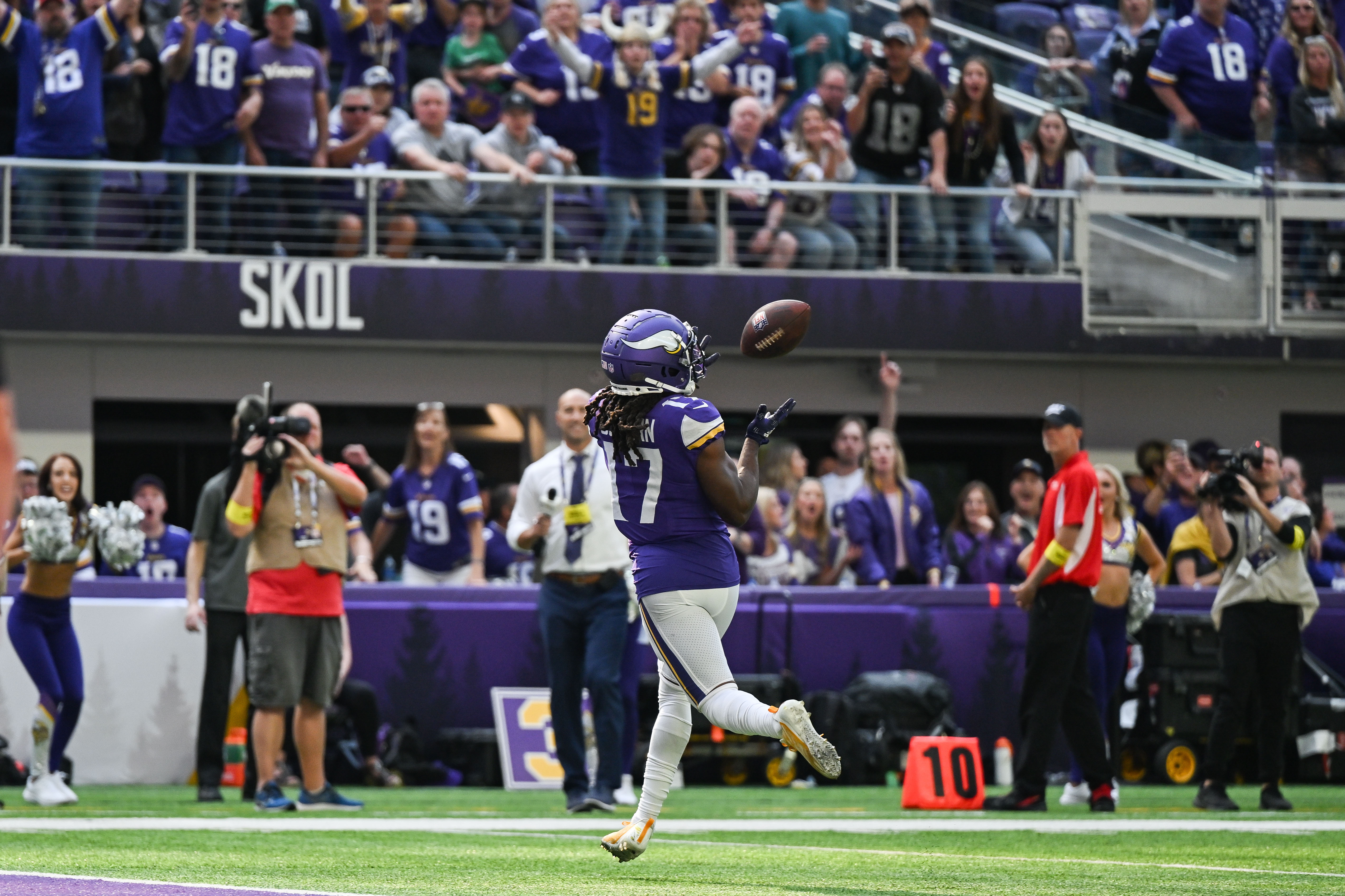 KSTP-TV - FINAL SCORE: The Vikings beat the Lions 20-7 at home to