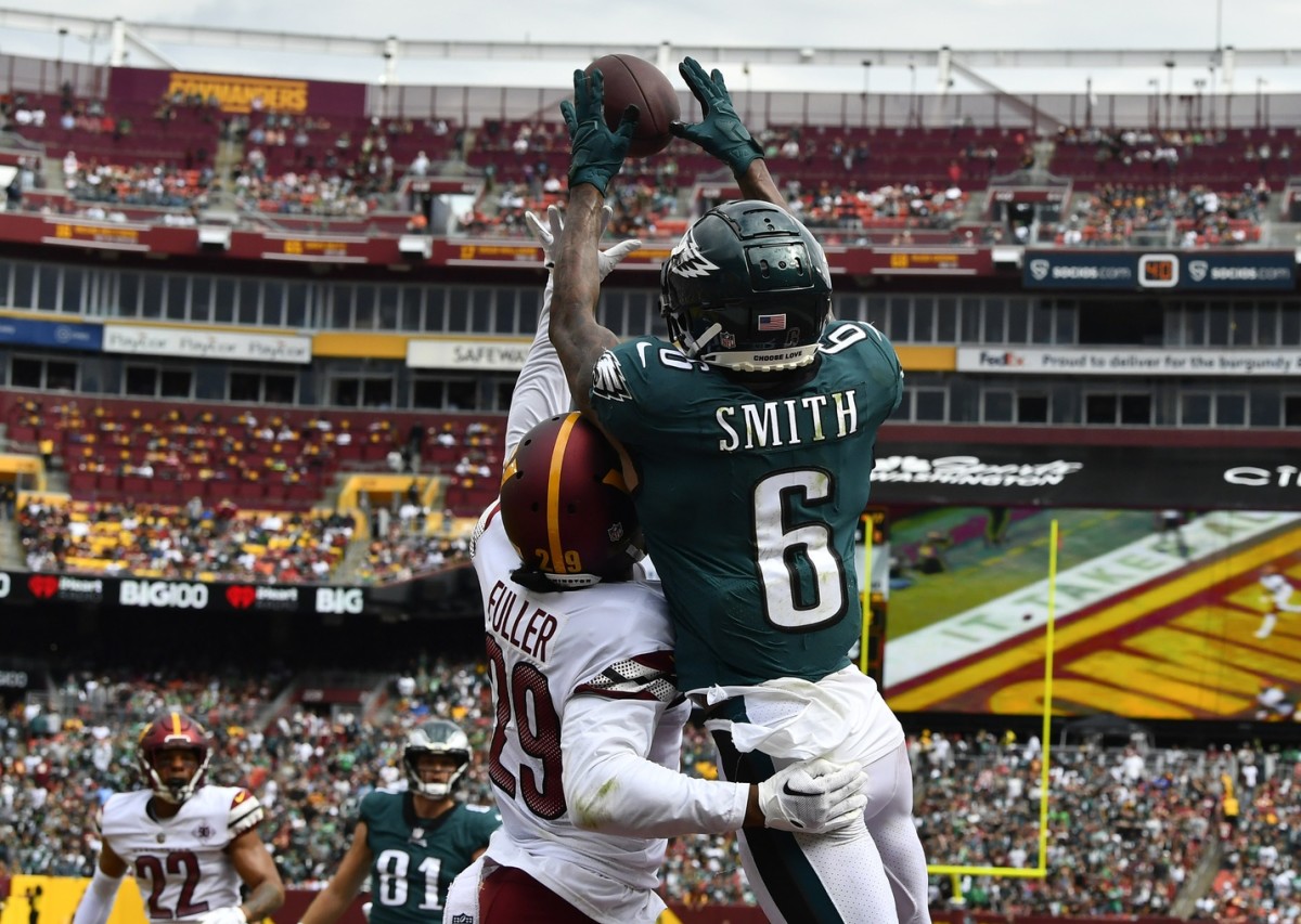 Eagles analysis: DeVonta Smith showed again, in win over the Broncos, why  he's going to be so special – The Morning Call