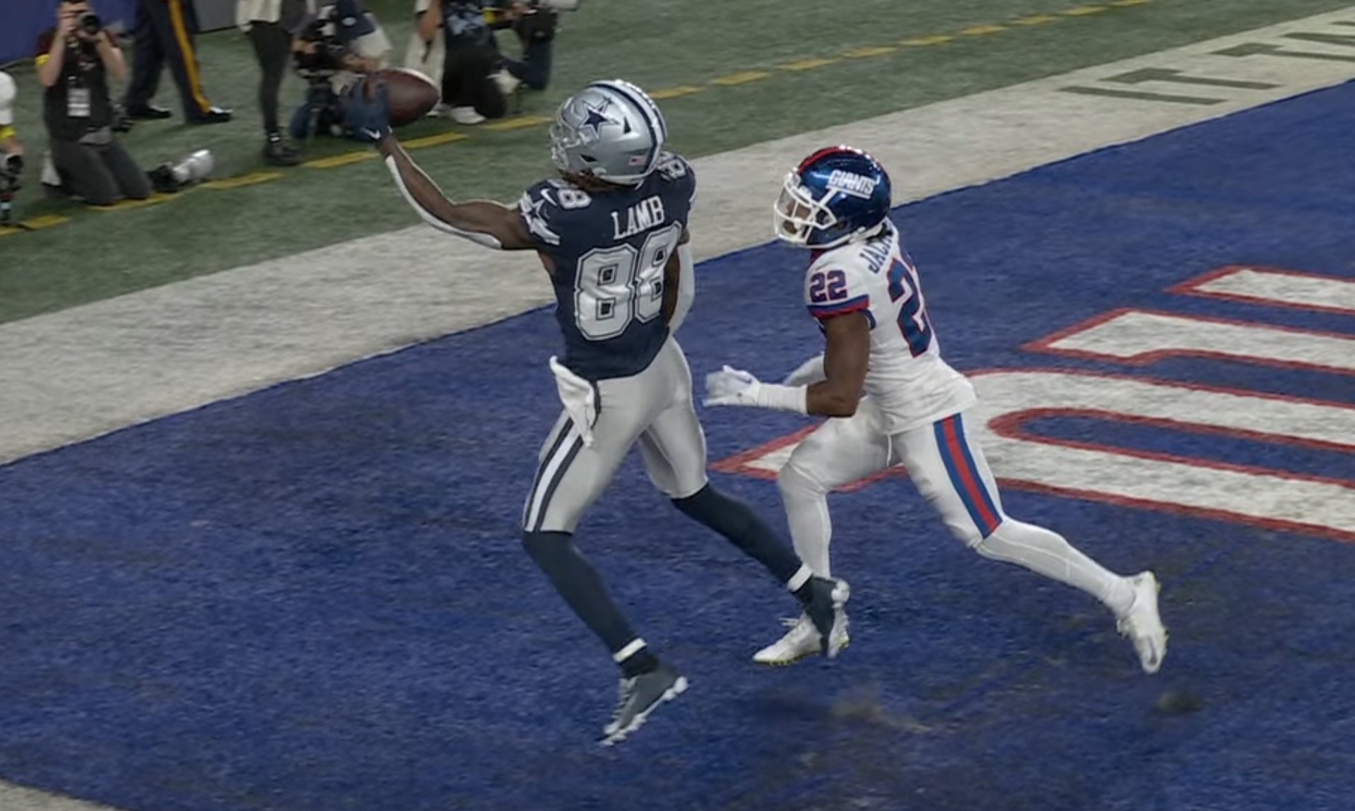 Lamb's 1-handed TD catch gives Dallas 23-16 win over Giants –