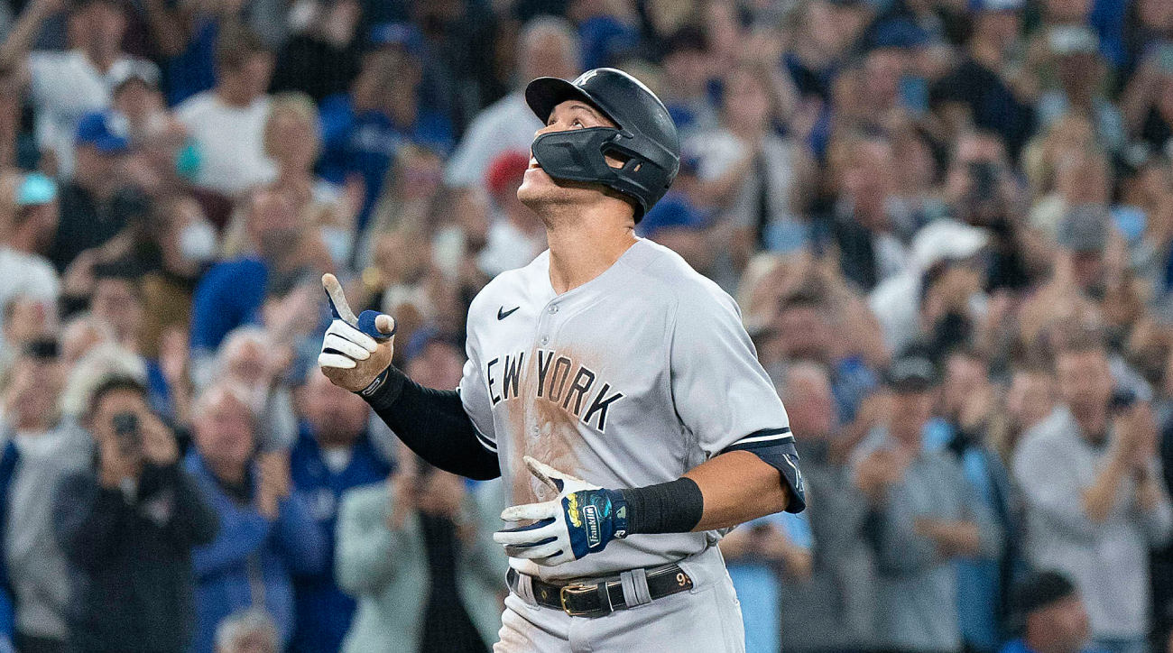 As Aaron Judge Chases Yankees' Home-Run Record, Outfield Seat