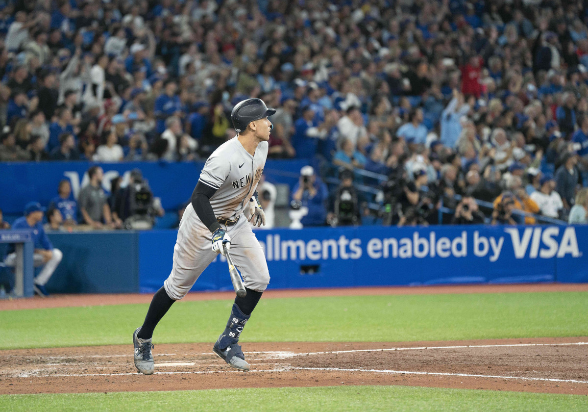 New York Yankees Aaron Judge Ties Roger Maris, Hits 61st Home Run ...