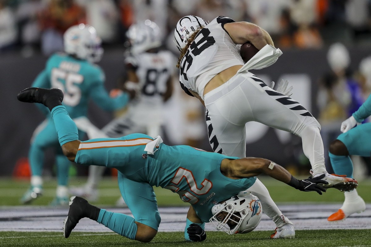 Miami Dolphins-Buffalo Bills Week 4 Halftime Observations - Sports  Illustrated Miami Dolphins News, Analysis and More