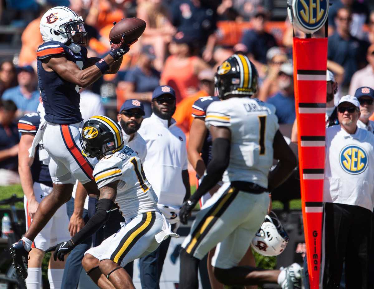 Auburn Tigers wide receiver Koy Moore (0) catches a pass as Auburn Tigers take on Missouri Tigers at Jordan-Hare Stadium in Auburn, Ala., on Saturday, Sept. 24, 2022. Auburn Tigers defeated Missouri Tigers 17-14.