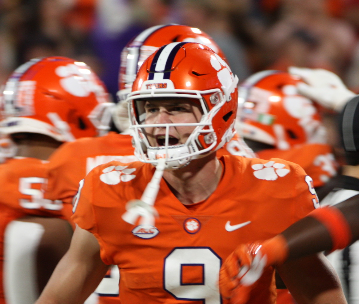 Clemson Tigers Utilizing Tight Ends Pays Off in Offensive Resurgence ...