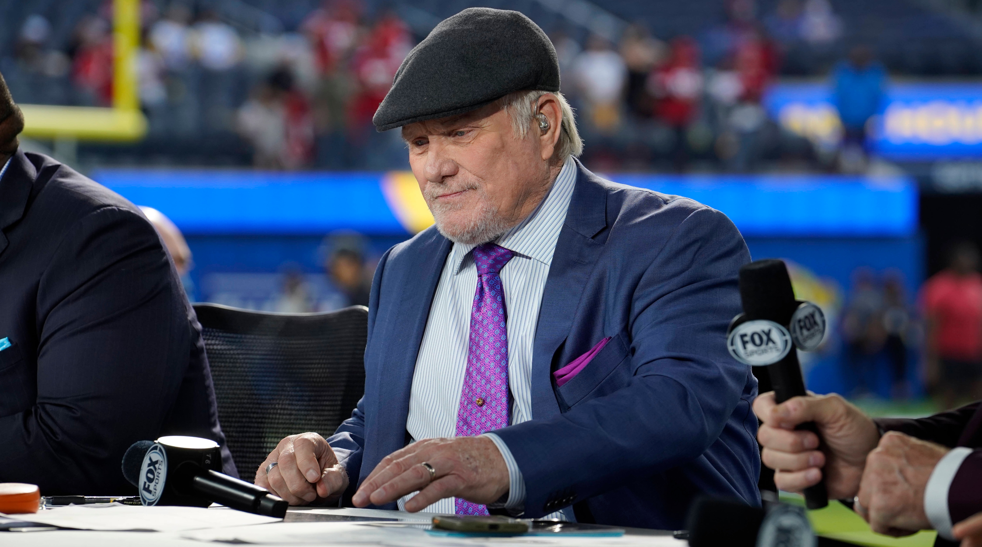 NFL legend Terry Bradshaw reveals cancer battles, working his way back to  100%