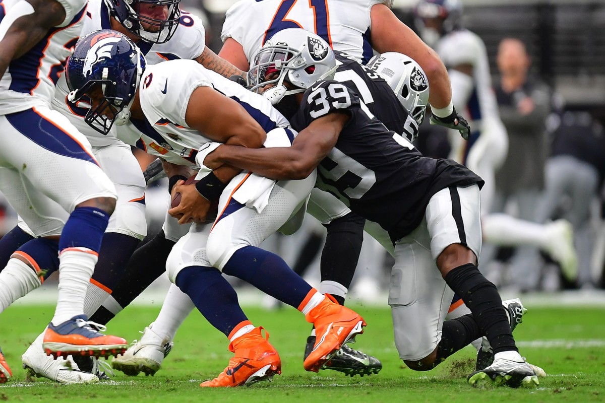 Las Vegas Raiders cornerback Nate Hobbs (39) during the first half of an  NFL football game against the Denver Broncos, Sunday, Oct 2, 2022, in Las  Vegas. (AP Photo/Rick Scuteri Stock Photo - Alamy